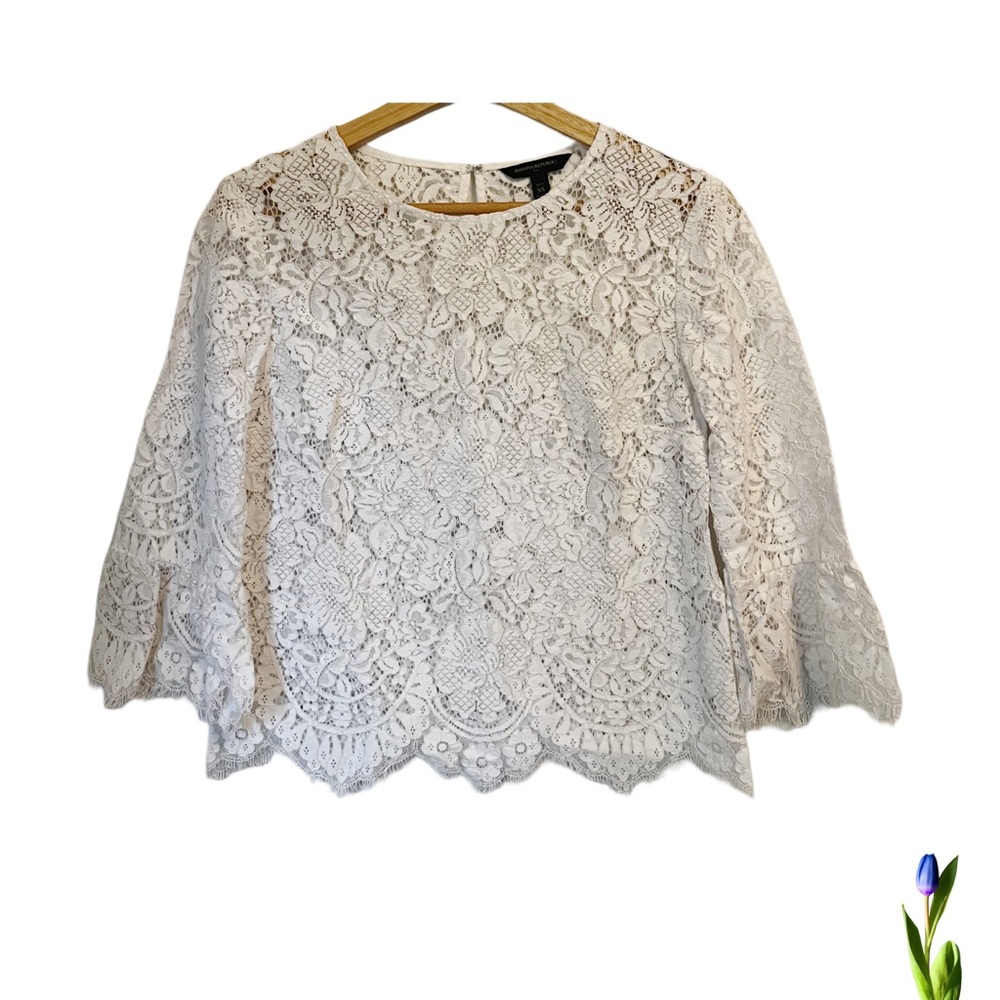 Banana Republic White Lace Blouse Size XS Petite